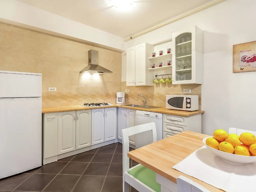 Charming stone house on a walking distance from the beach