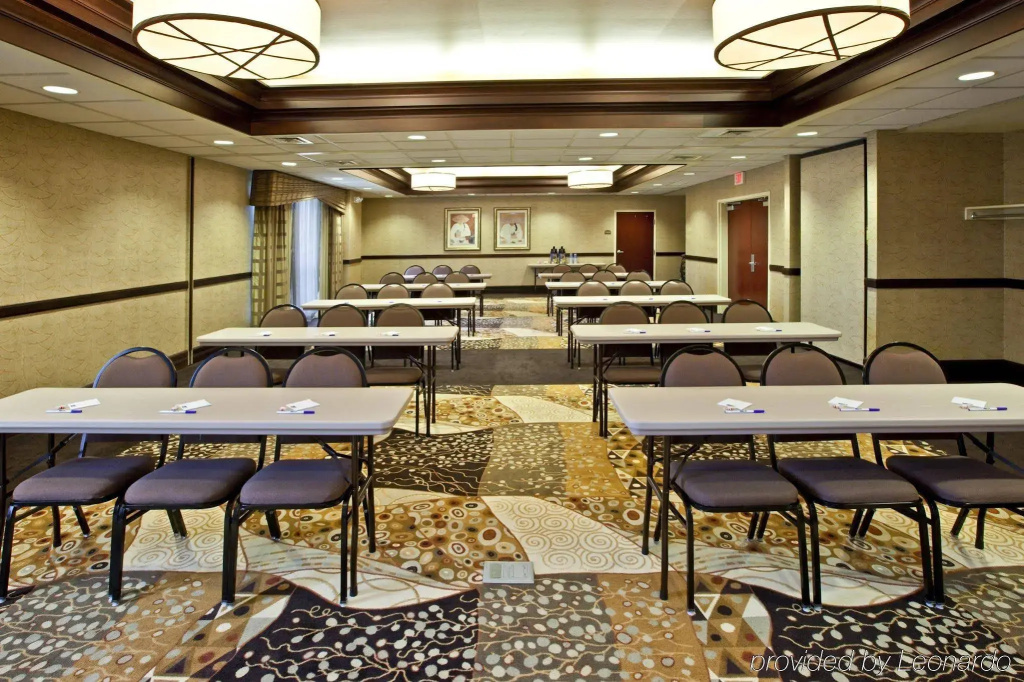 Holiday Inn Express & Suites Seymour by IHG
