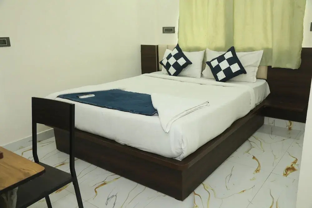 Townhouse Chinnappanahalli Lakeview Bangalore Formerly Rest O