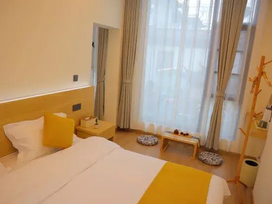 Dali Fenghaishe Inn (Erhai CaicunWharf Branch)