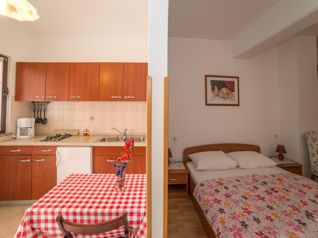 Apartments Silva 469
