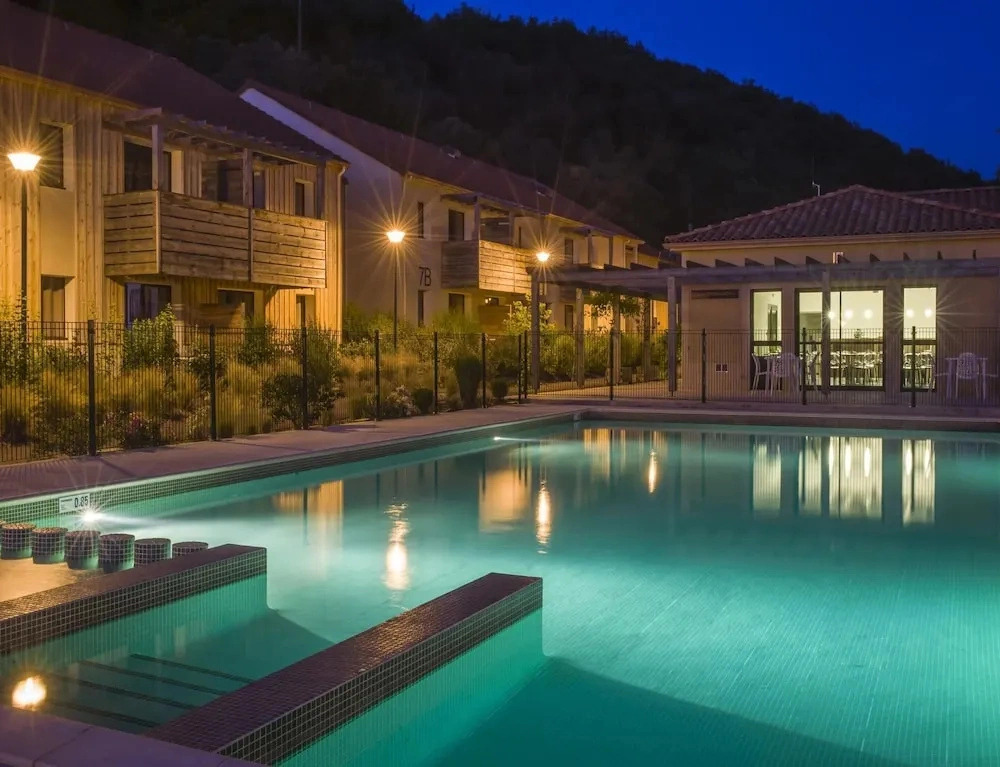 Family House for 6 in the Var