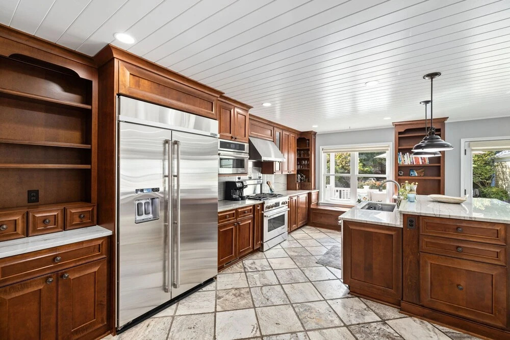 Clarendon Prestige 5-br Luxury Homestay