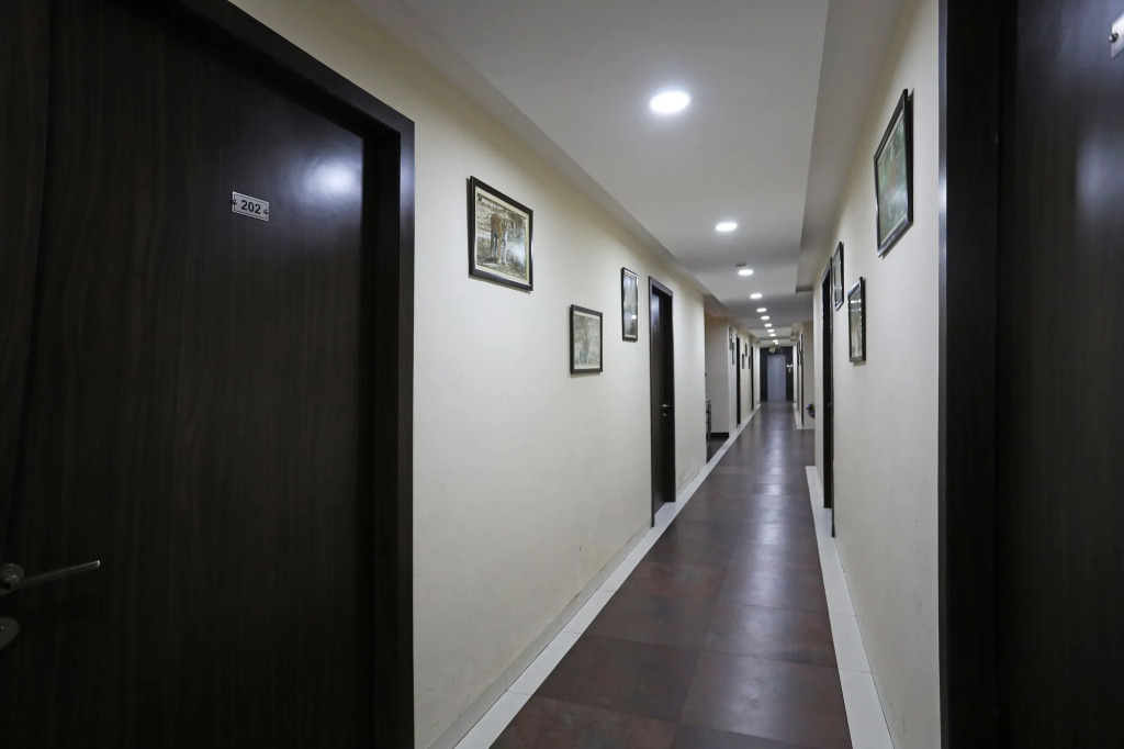 Hotel Flowers Inn