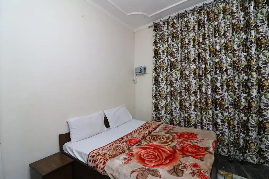 Agarwal Lodge by OYO Rooms