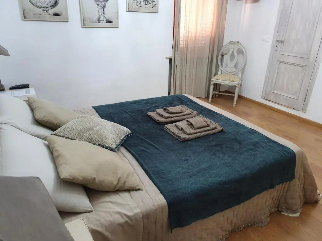 DAGO Farmhouse