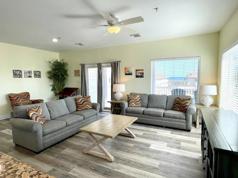 Beachgate Condo Suites And Hotel 322 2 Bedroom Condo