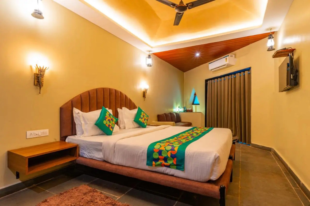 Treebo Premium Mowglis Den, Pench Tiger Reserve, Turia