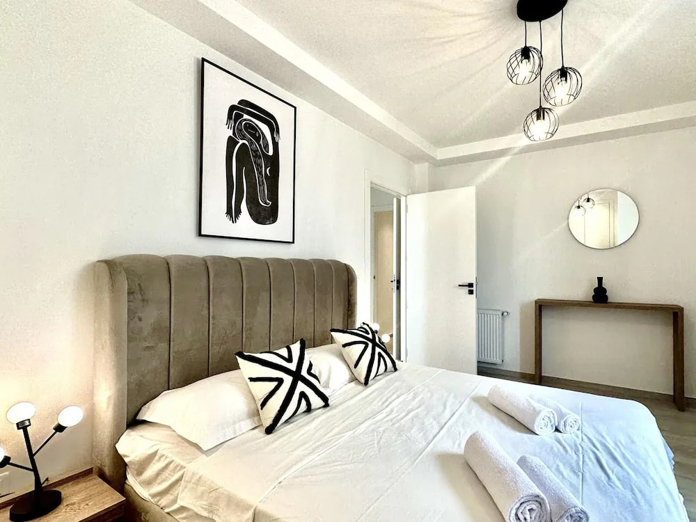A12 Stylish and Modern 2bds in La Marsa