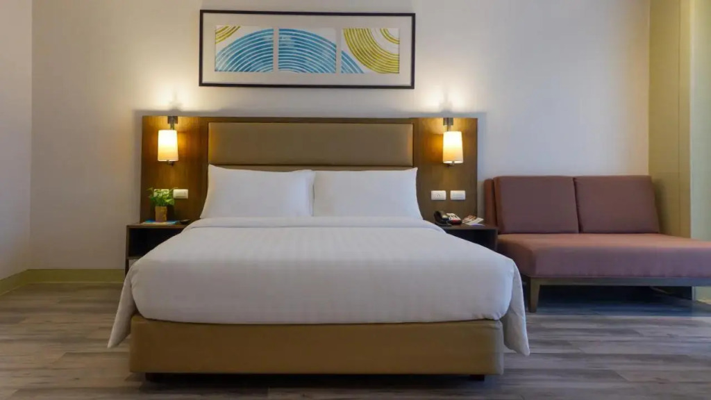 MCollection - Stay Near Private Beach in Boracay