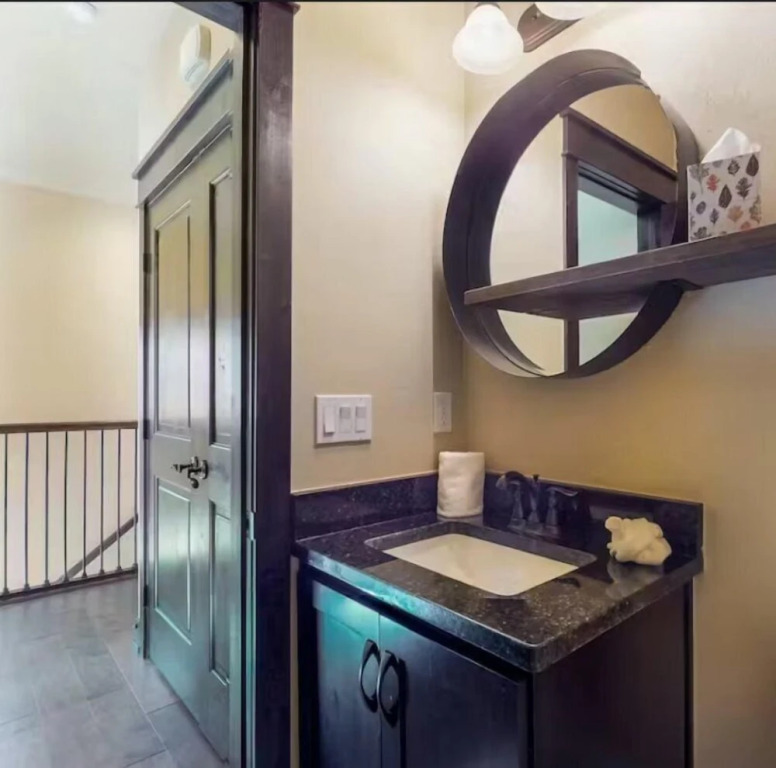 River Run Townhomes - 3 Bedroom - Walk to Slopes!