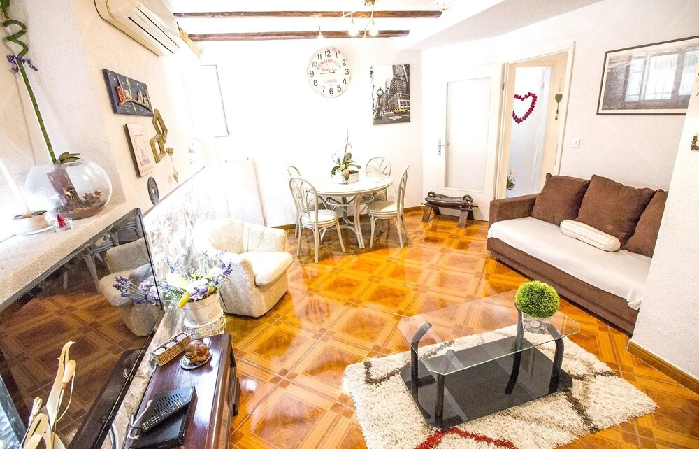 Apartment With one Bedroom in Split, With Enclosed Garden and Wifi - 500 m From the Beach
