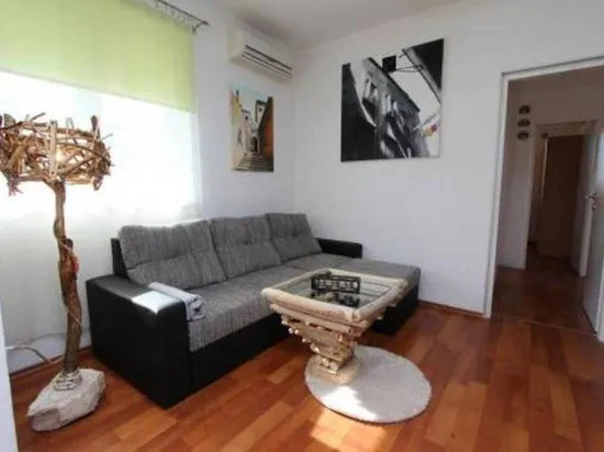 Apartment Lucija