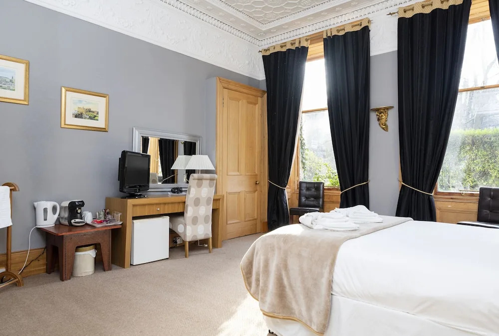 East Claremont Guest House