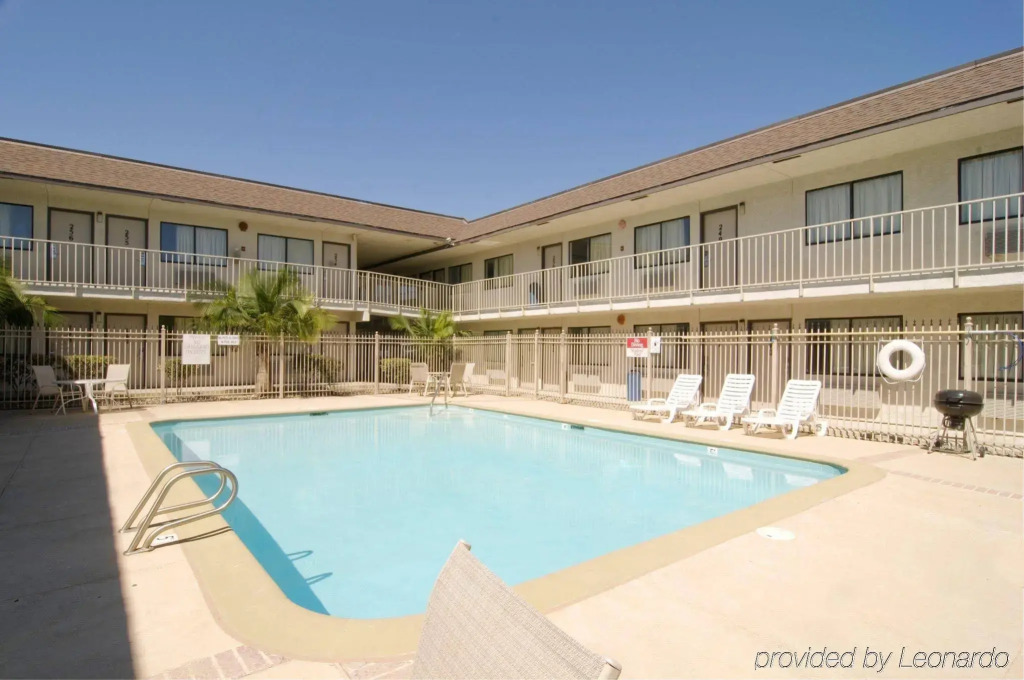 Americas Best Value Inn and Suites Groves