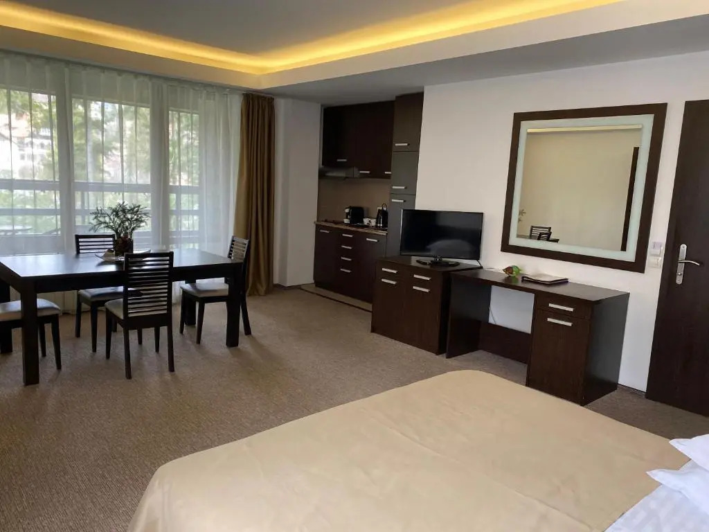 Hotel Smart