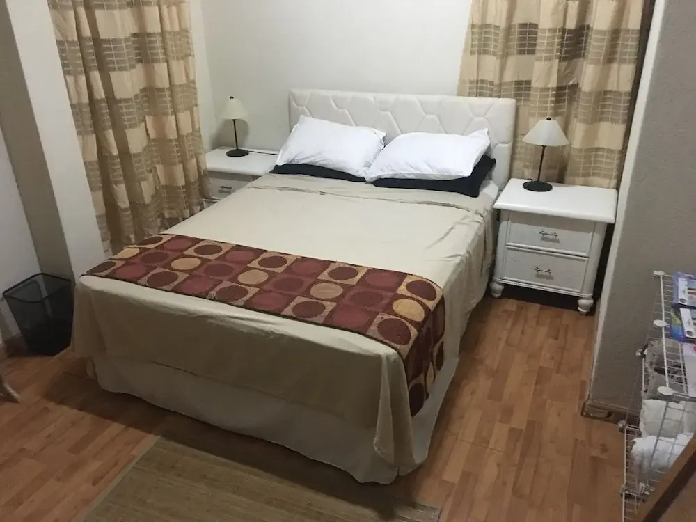 Private Apt Durants