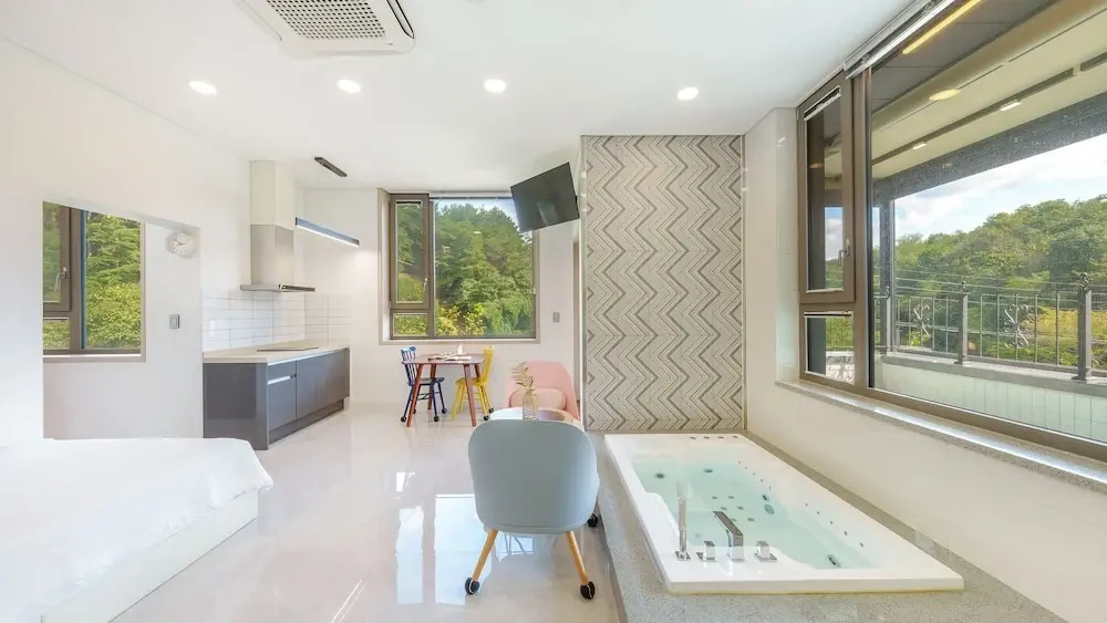 Gangneung Cresostay pension