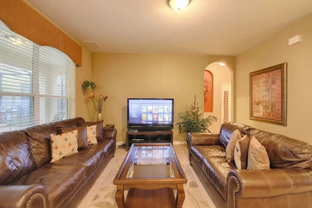 2540 Windsor Hills