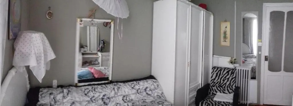 Comfortable House Center (1)