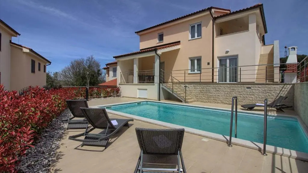 Charming villa Marisol 200m from the beach