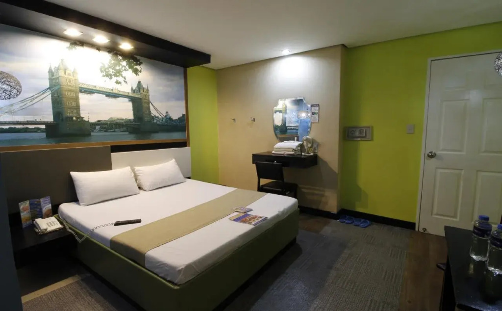 Hotel Dream World