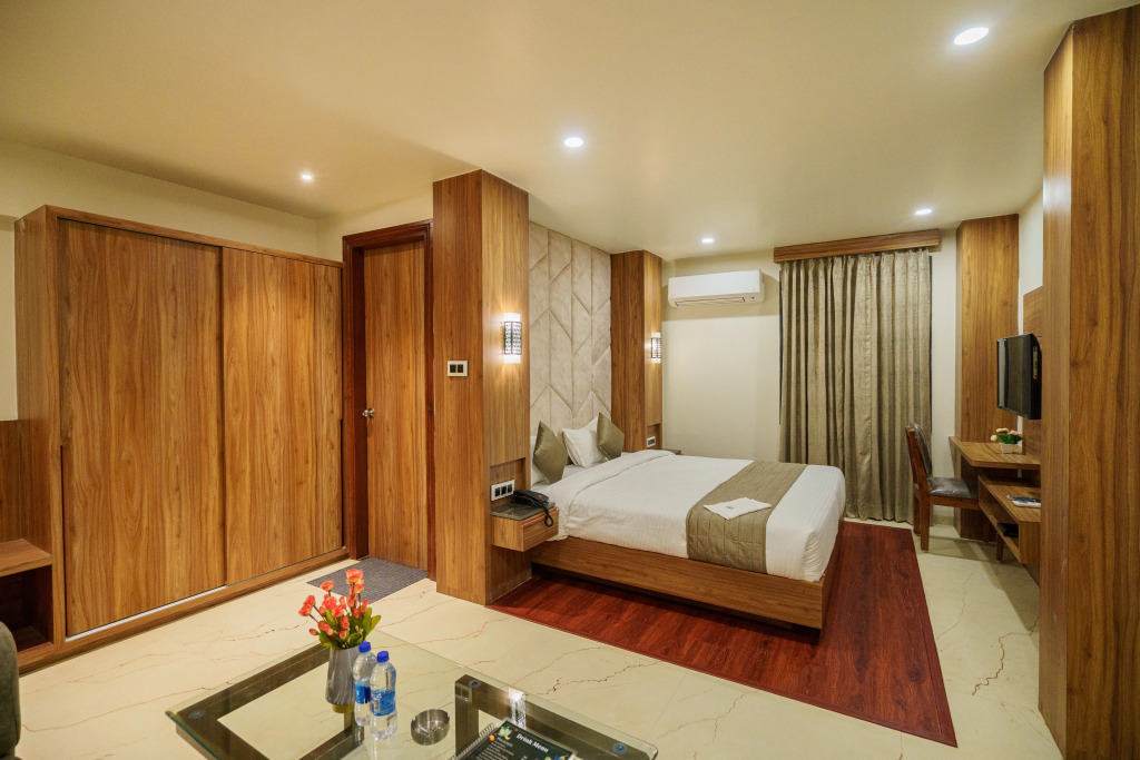 Hotel Emerald