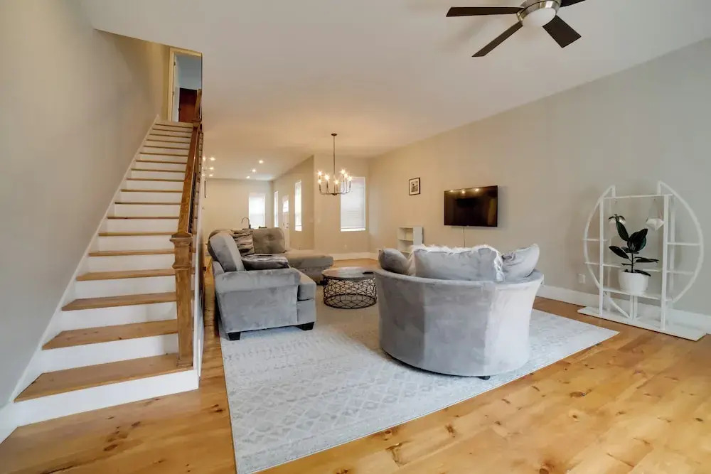 Well-appointed Pittsburgh Home: 1 Mi to Dtwn!