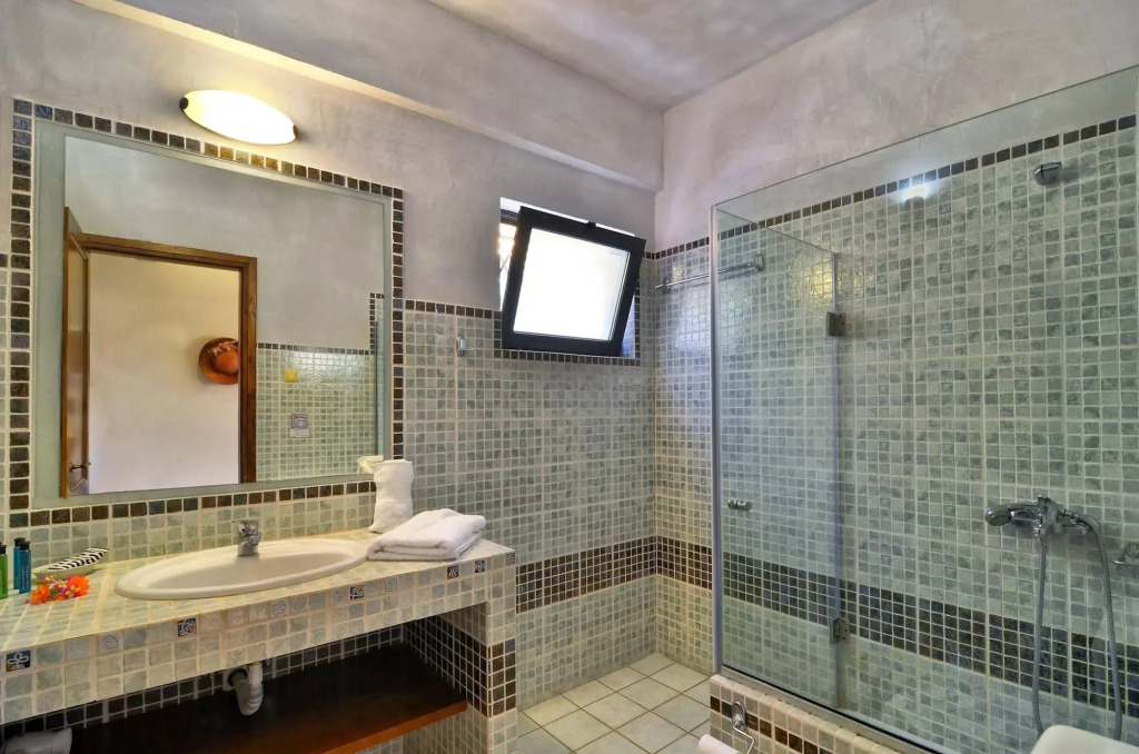 Niriides Luxury Apartments