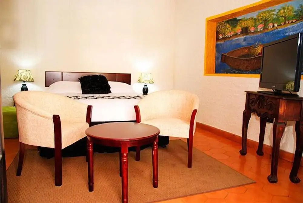 Real Colonial Hotel