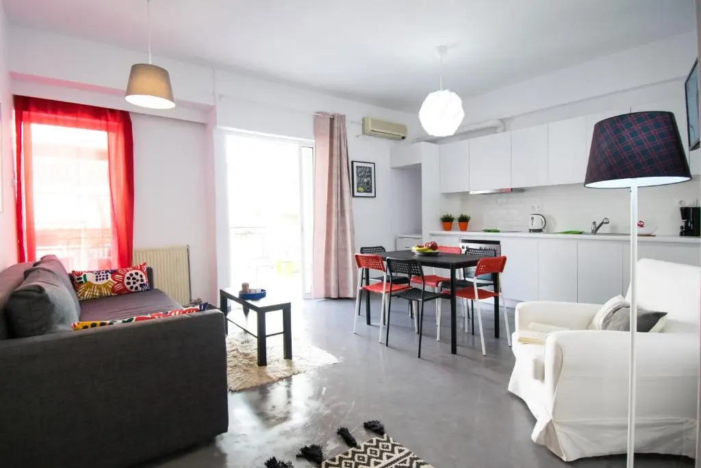 Destination Acropolis apt4
