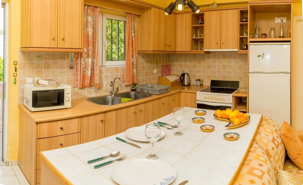 2-bed House in Alykes With Mountain Views