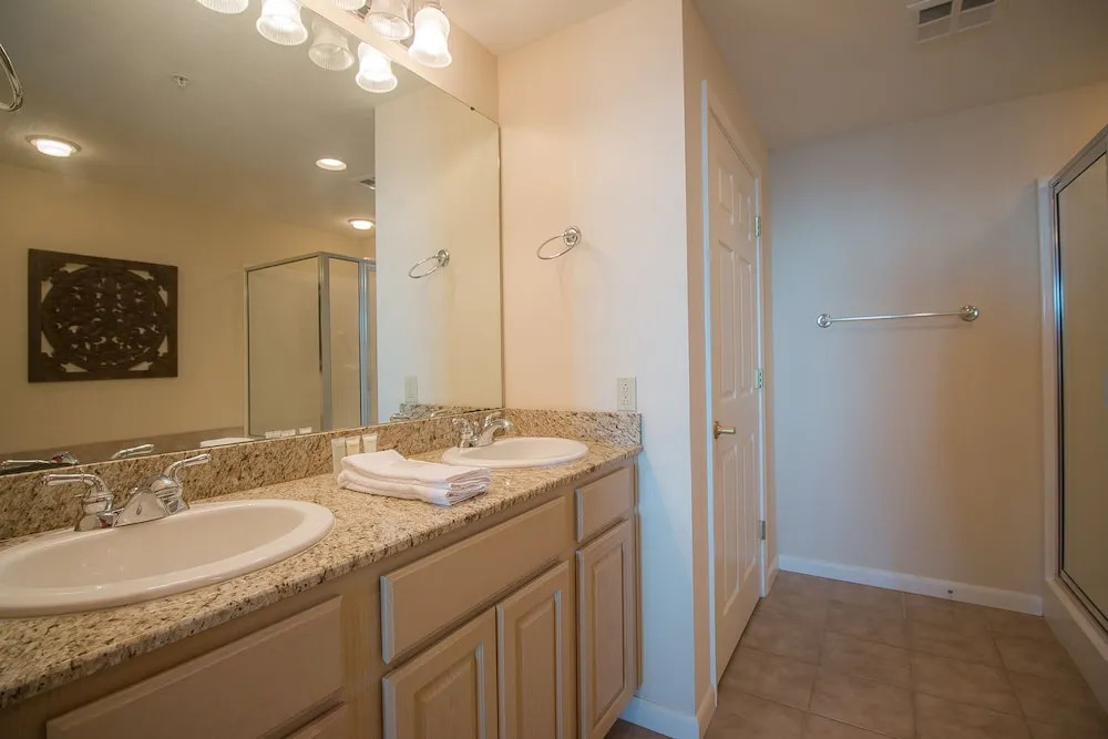 Legacy Villa 406