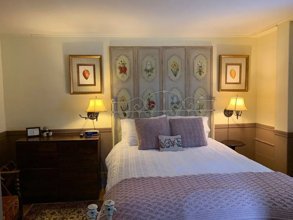 The Birchwood Inn