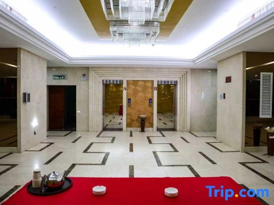 Yunyang Huatian Hotel