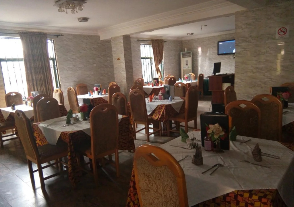 Roses Hotel