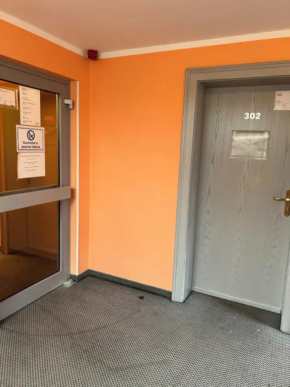 2-Rent Group Hostel Rooms AUB162