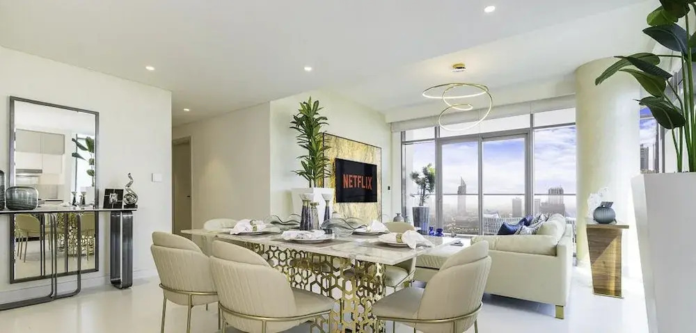LUX The Marina Vista Beachfront Suite 3