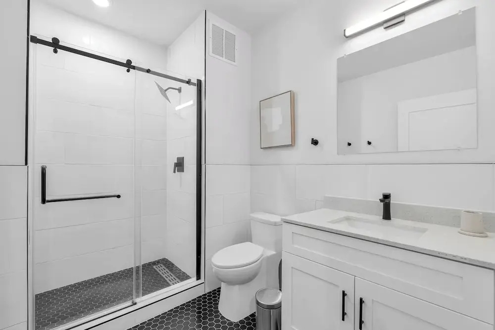 Landing Stylish 1BD Yoga Studio Gym