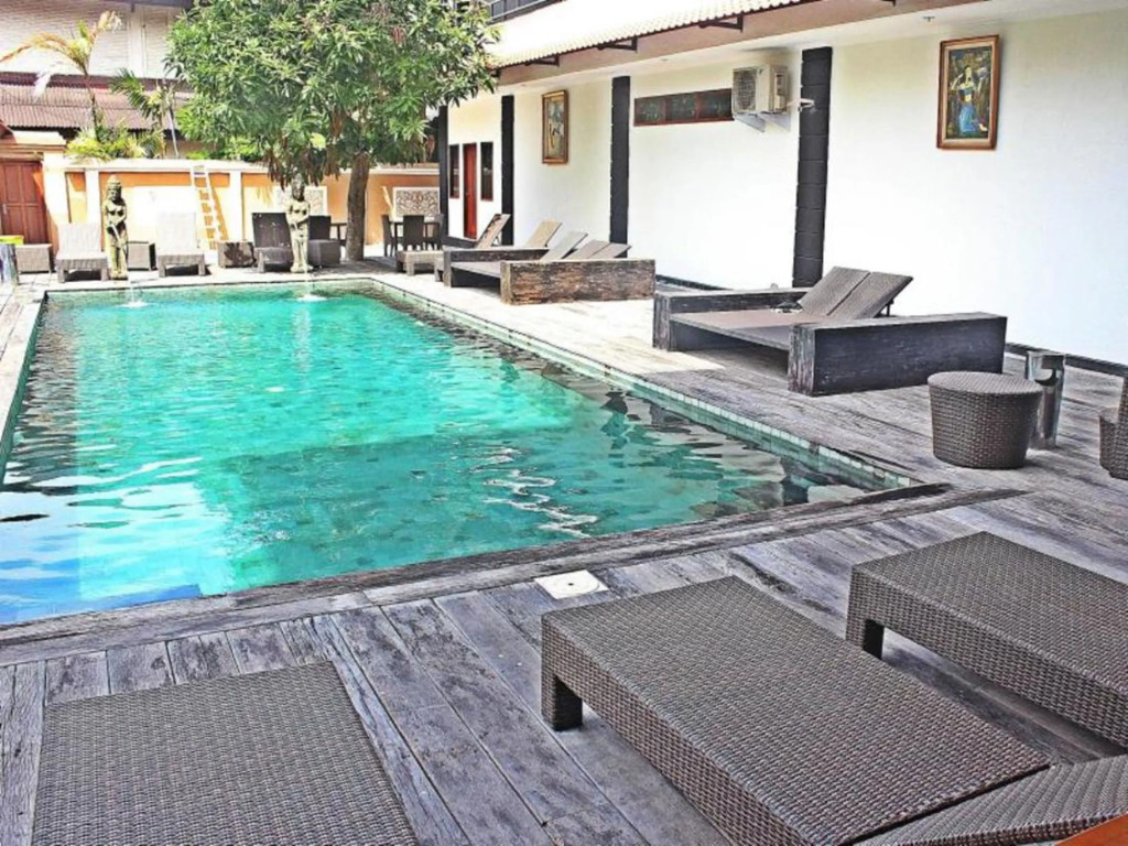 Mirah Hostel