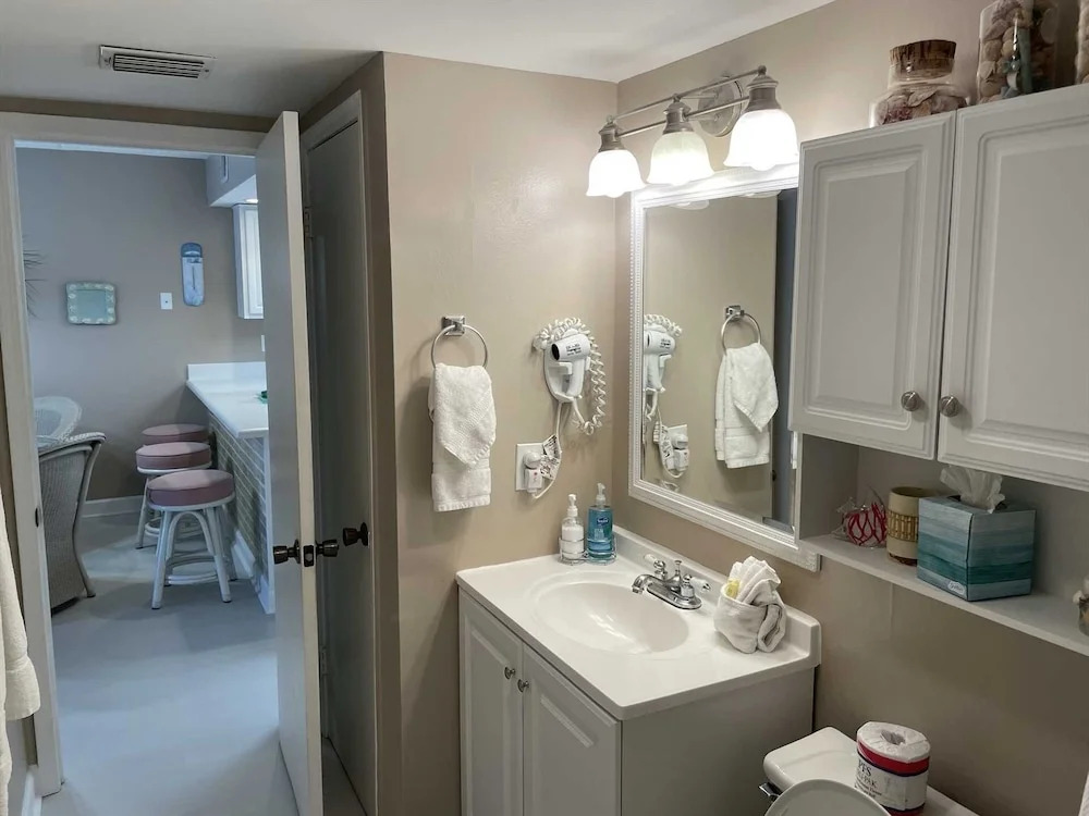 Surfside I 210 Minium 2 Bedroom Condo by RedAwning