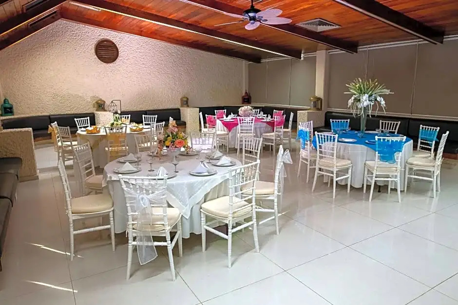 Hotel Plaza Palmas