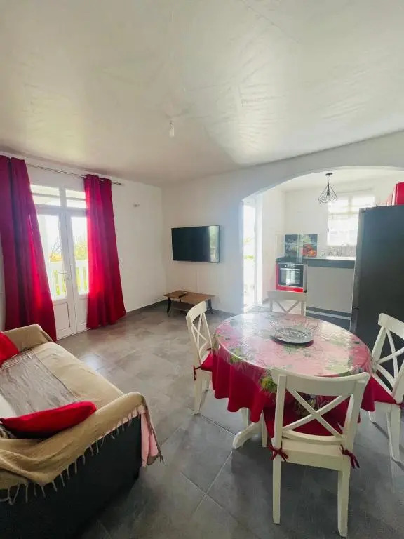 Charmant appartement coloré proche de la plage
