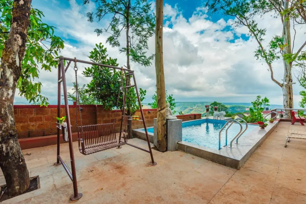 SaffronStays Tudor Rose -5BHK Panchgani Villa with Private Pool, Outdoor Bar & Pet-Friendly