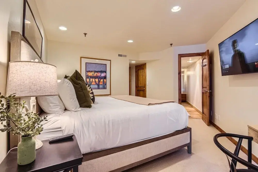 1454 Cozy Condo At Fawngrove Near Dv Base. New Hottub 2 Bedroom Condo