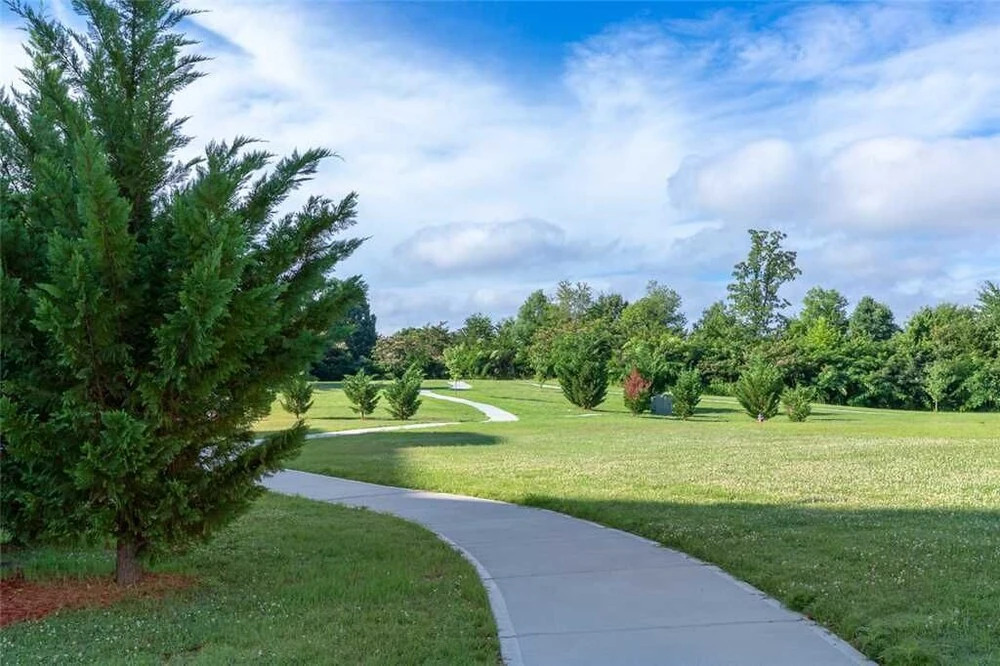 Brother Bear - Three Bedroom Condo