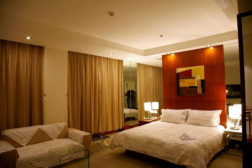 Yangtze River TOMOLO Hotel (Jianghan Road Branch)