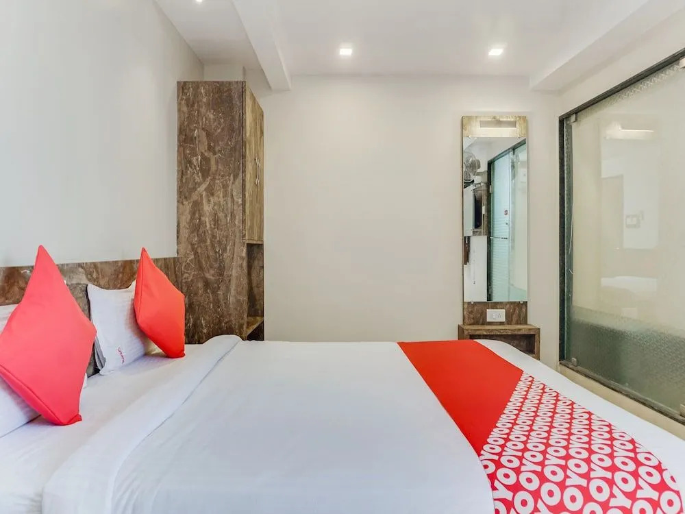 OYO 22571 Hotel Sarathi