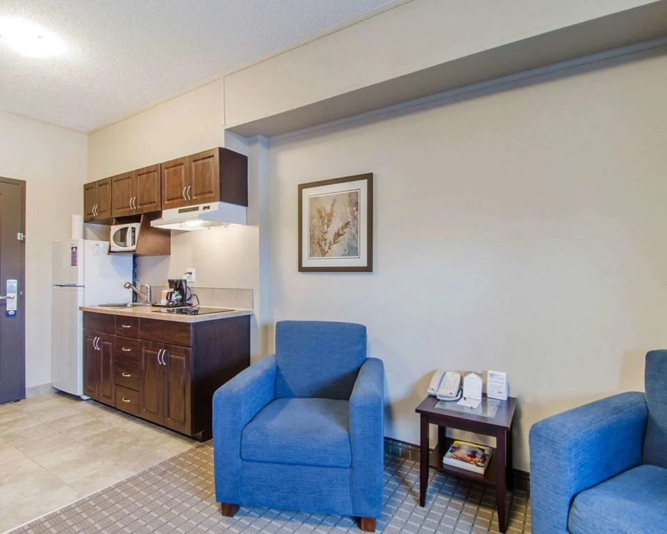 Chateau All Suites Hotel