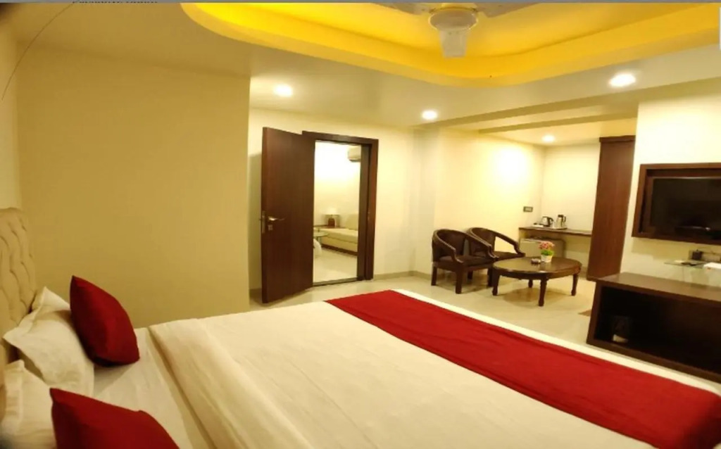 Hotel Jalsa Bhopal